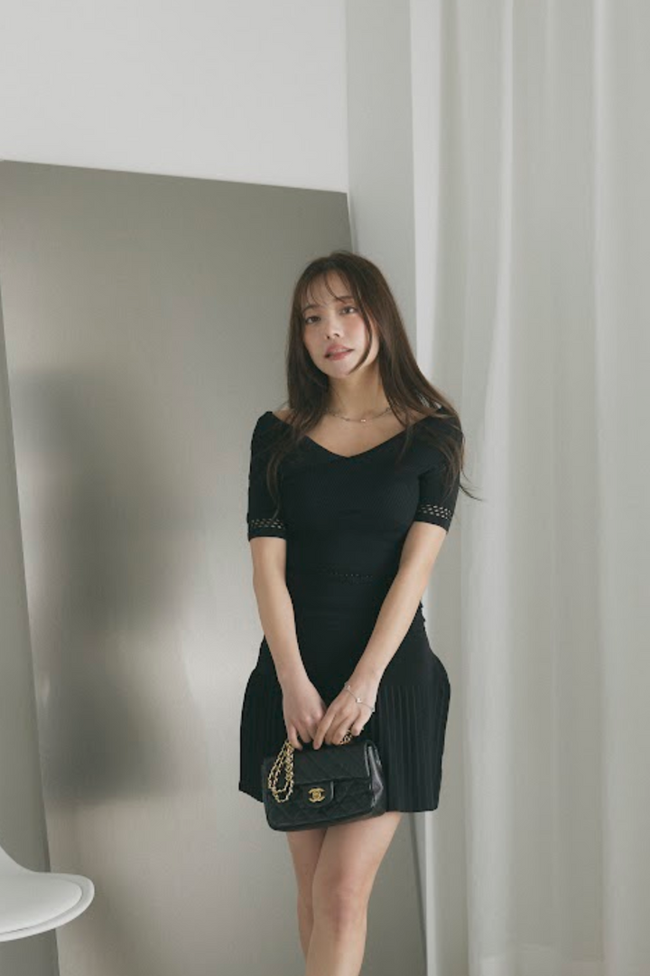 フロントクロストップス ＆ プリーツスカートセットアップ