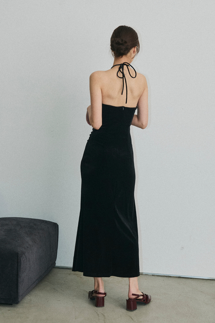 ホルターネックベロアワンピース