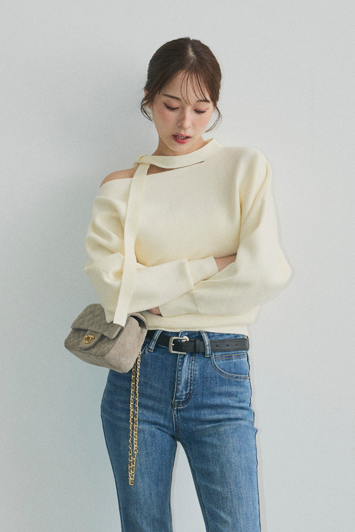 美脚ストレッチデニム（ベルト付き）