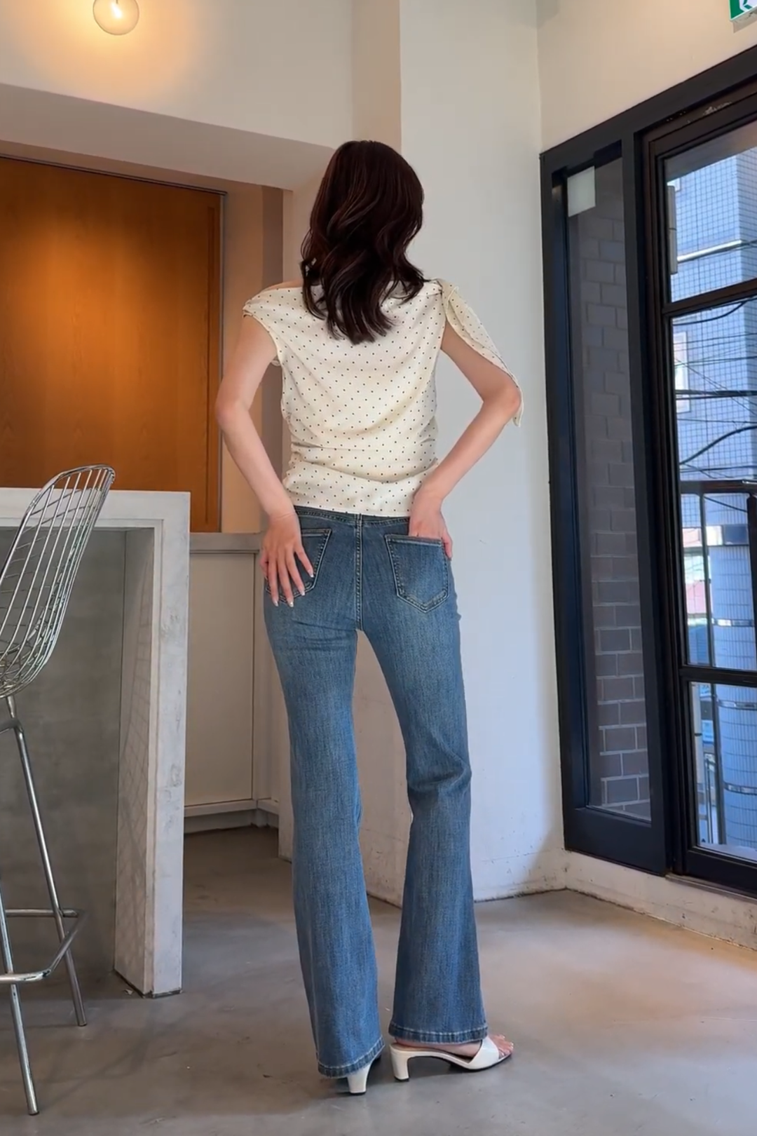 美脚ストレッチデニム（ベルト付き）