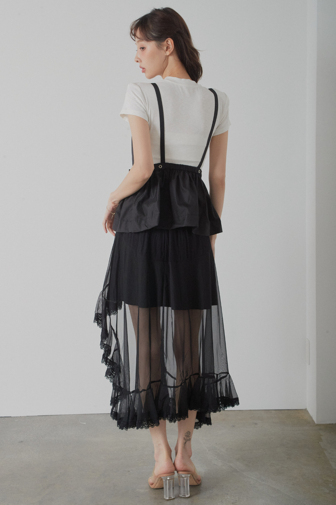 アシンメトリーシアーフリルスカート