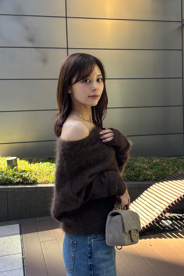ウールシャギーオフショルニット