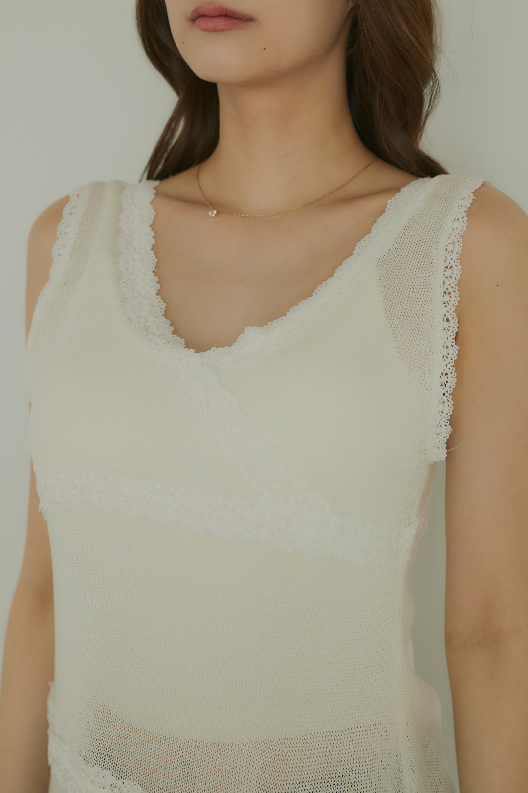 アシンメトリーヘムレーストップス