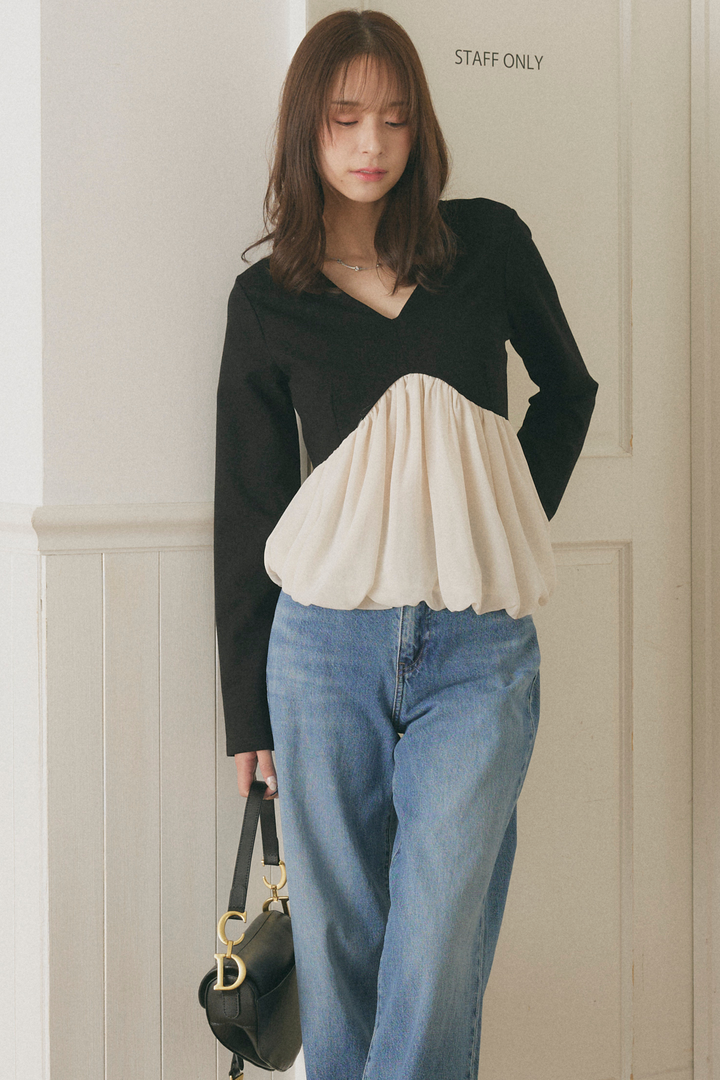 Vネックペプラムフレアトップス