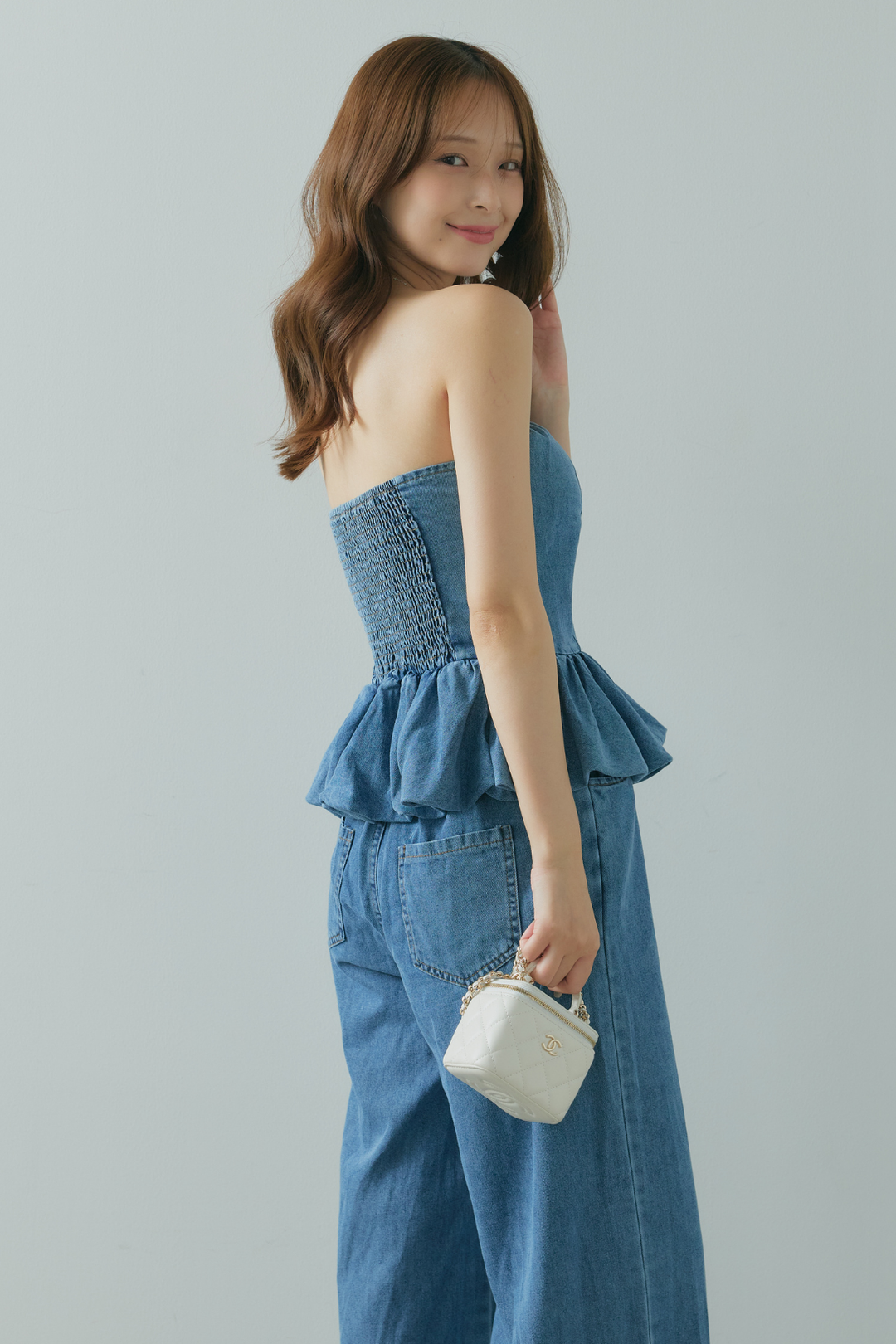 デニムフリルベアビスチェ×デニムワイドパンツ