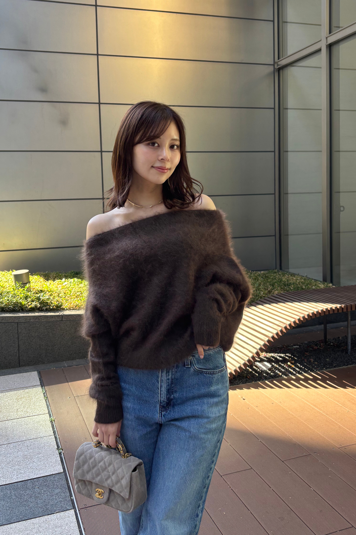 ウールシャギーオフショルニット