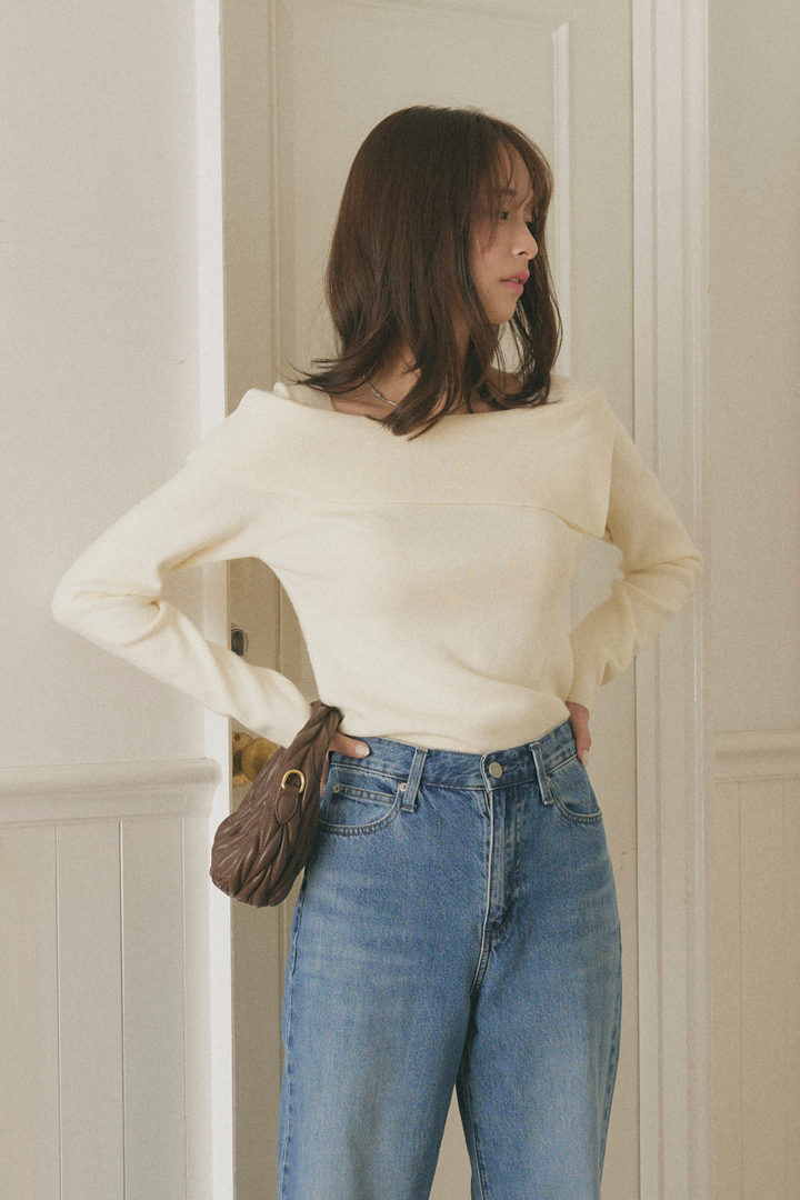 アシンメトリーオフショルルックニット