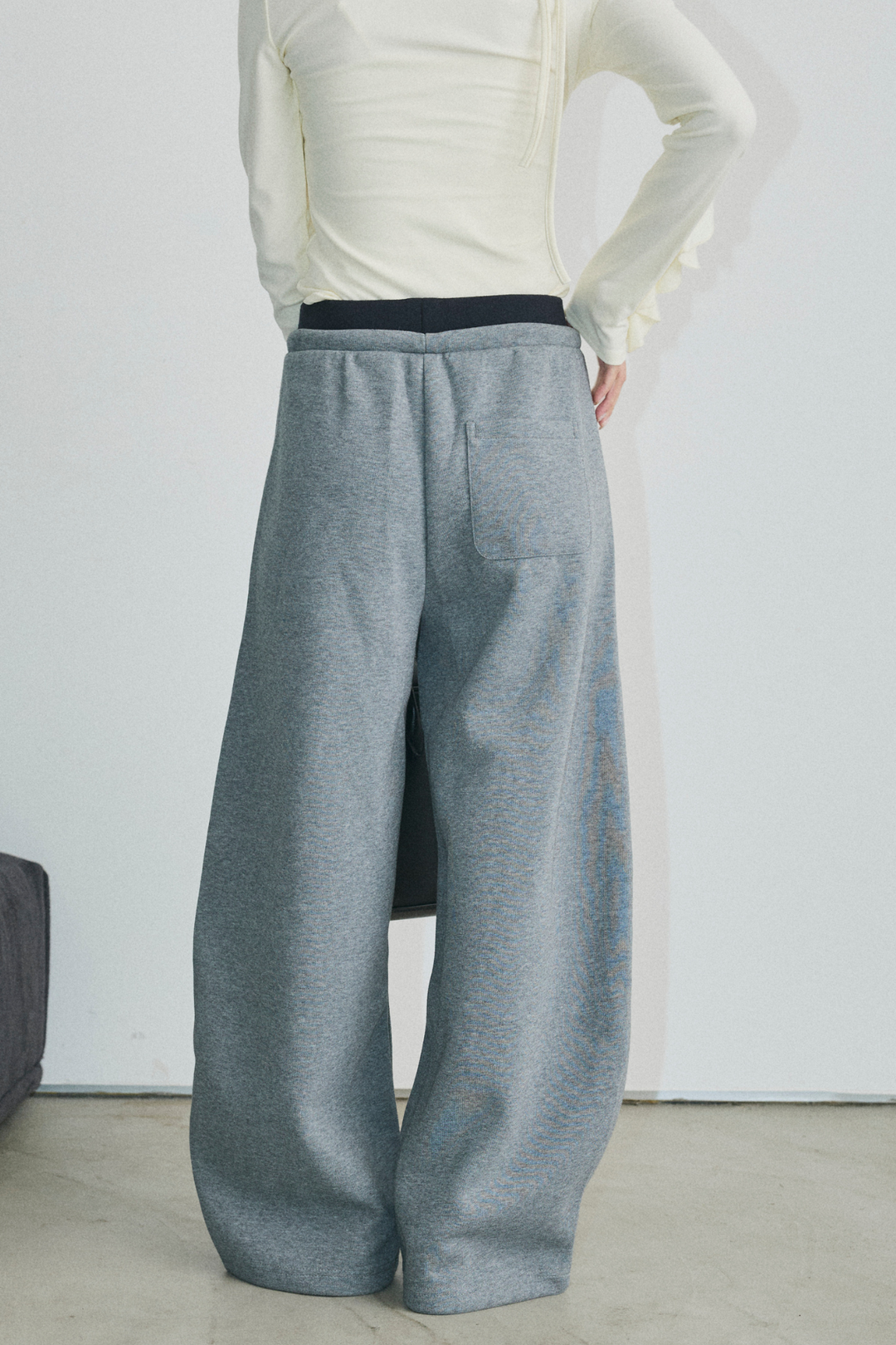切り替えデザインスウェットパンツ