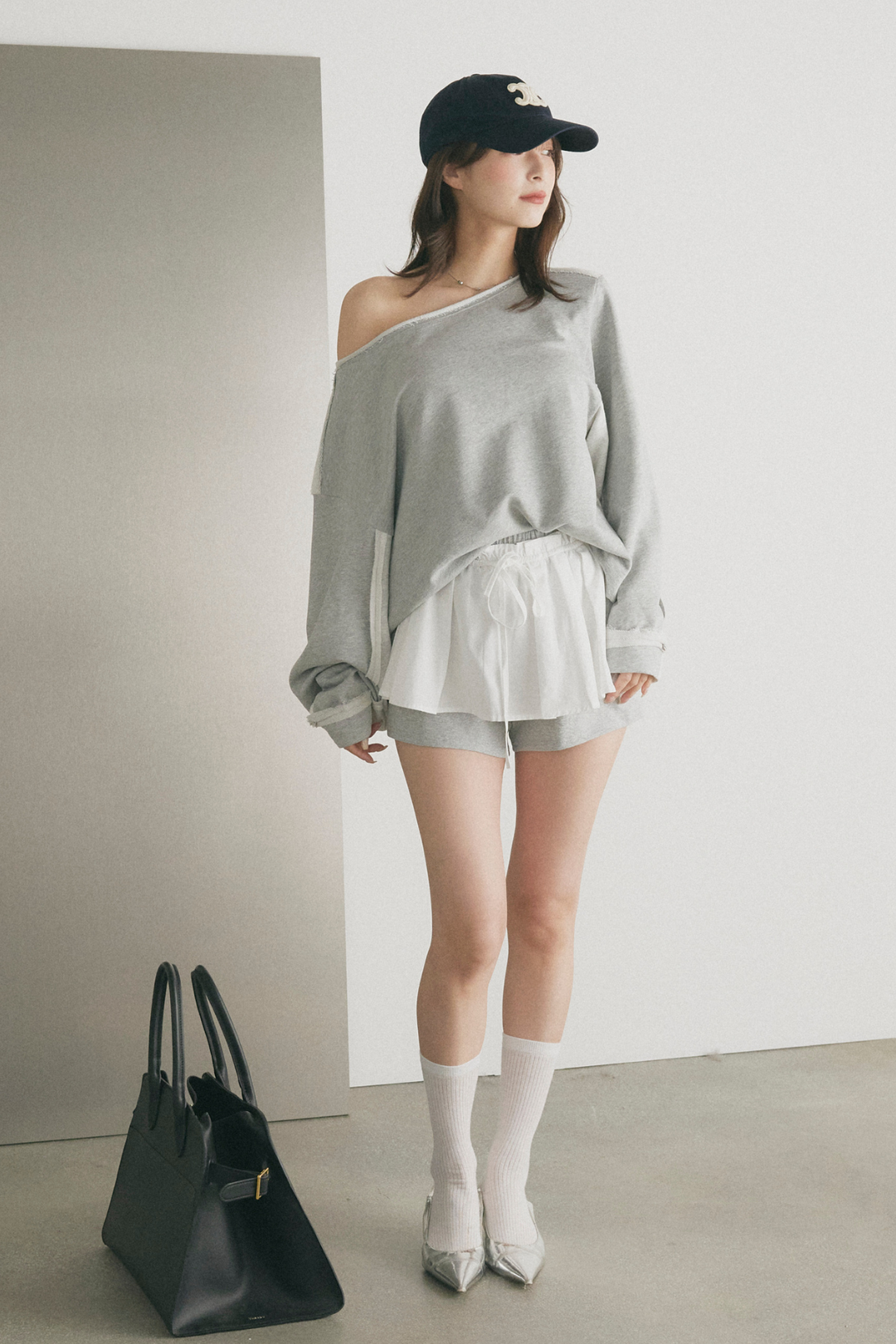 シャツフリルレイヤードスウェットショートパンツ