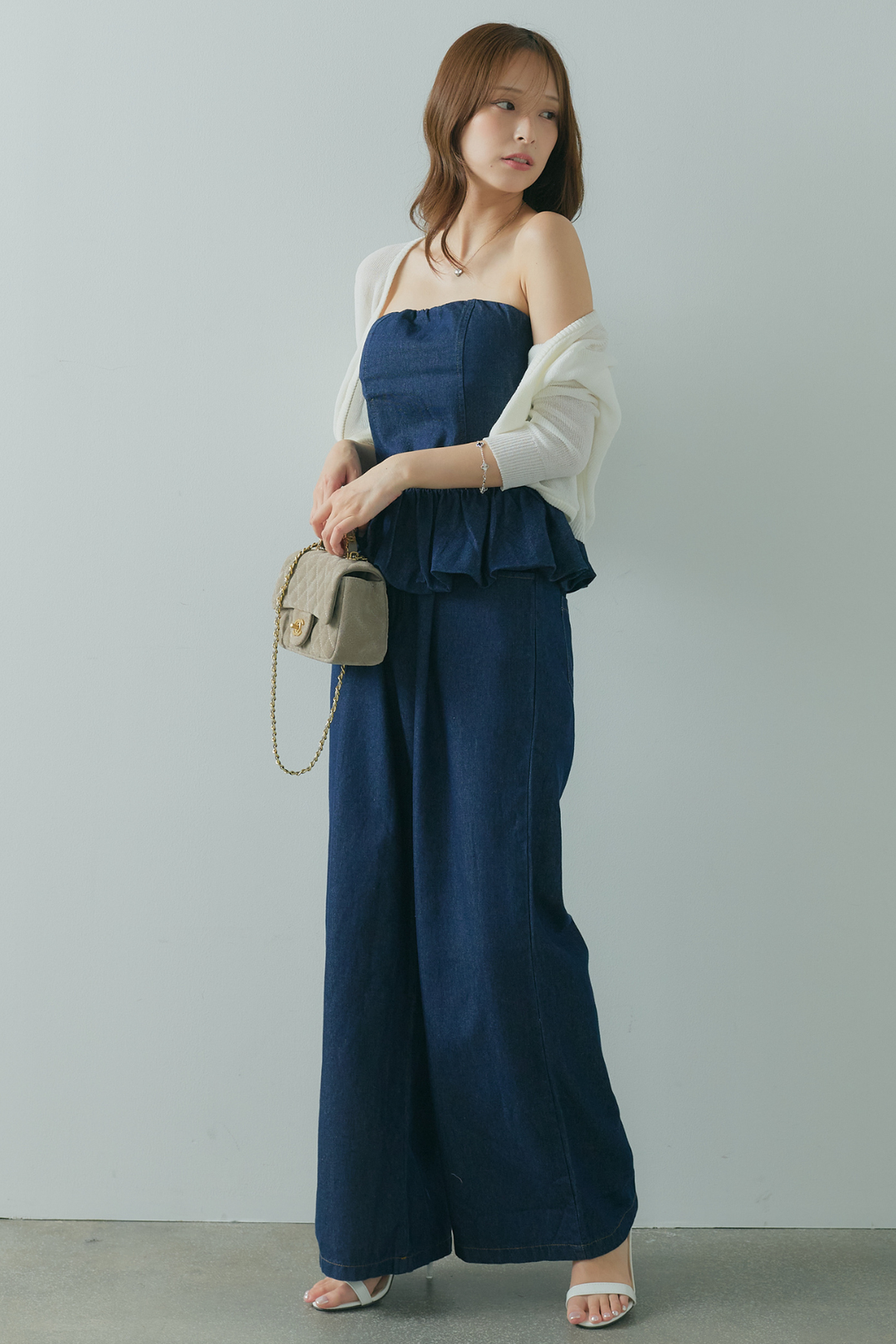 デニムフリルベアビスチェ×デニムワイドパンツ