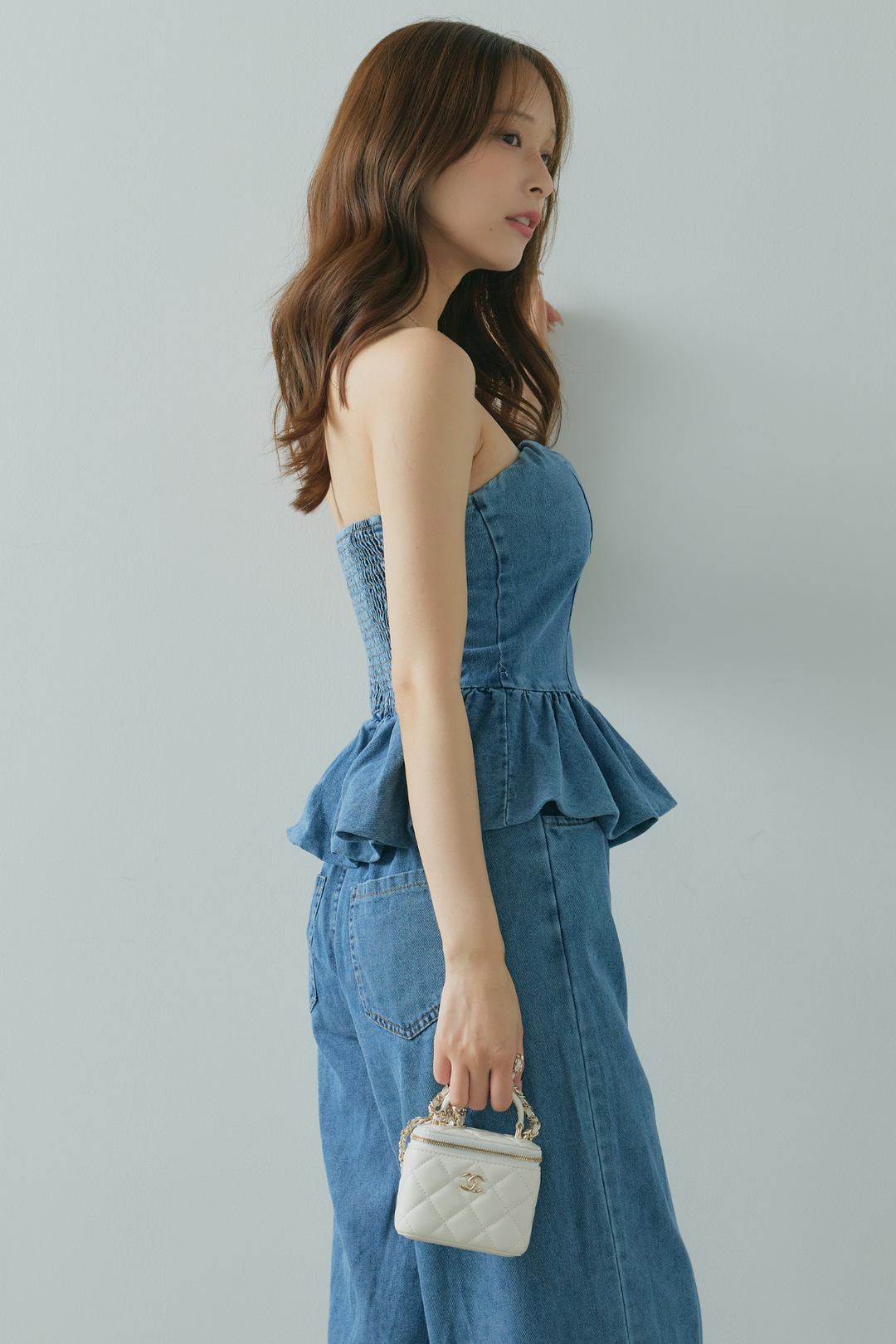 デニムフリルベアビスチェ×デニムワイドパンツ
