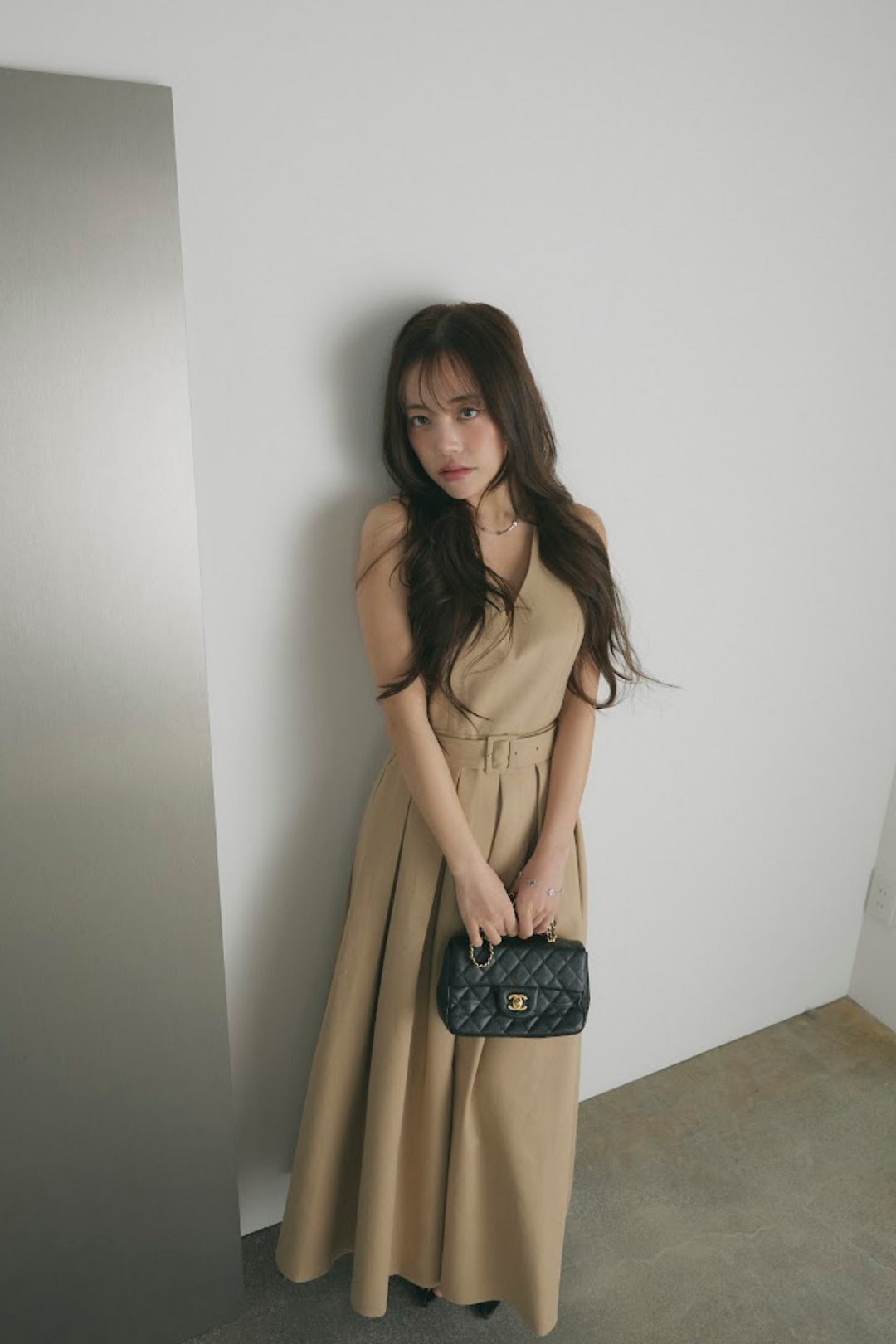 トレンチコート＆Vネックノースリーブワンピセットアップ