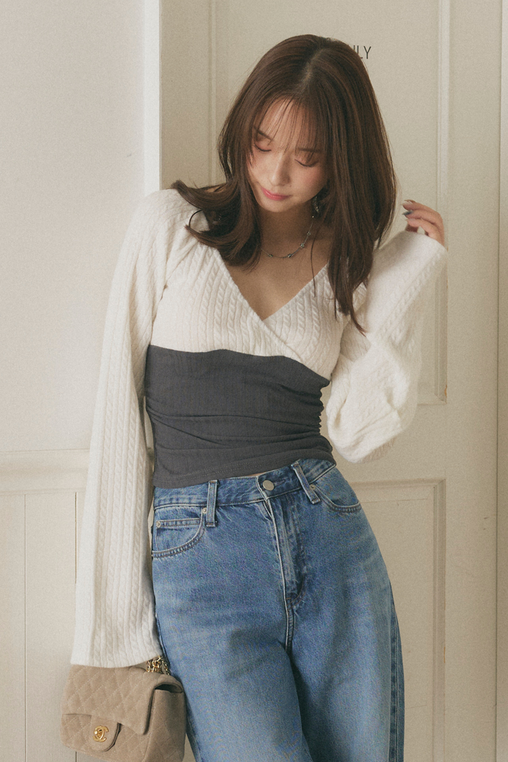 Vネックウエストライントップス