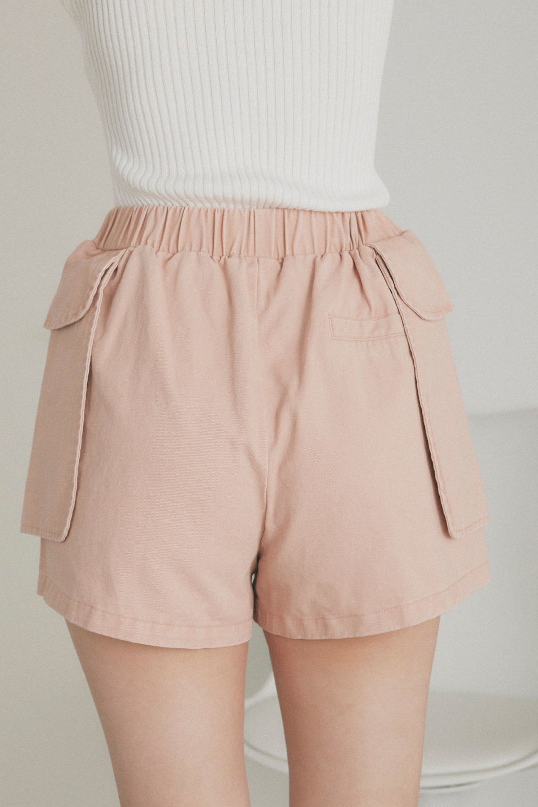 ウォッシュドカラーデニムポケットショートパンツ