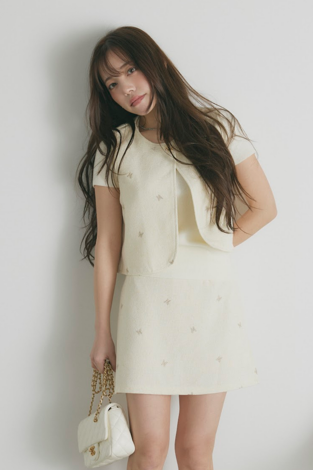 ジレセットアップ ＆ コンパクトTシャツ（ポーチ付）4点SET