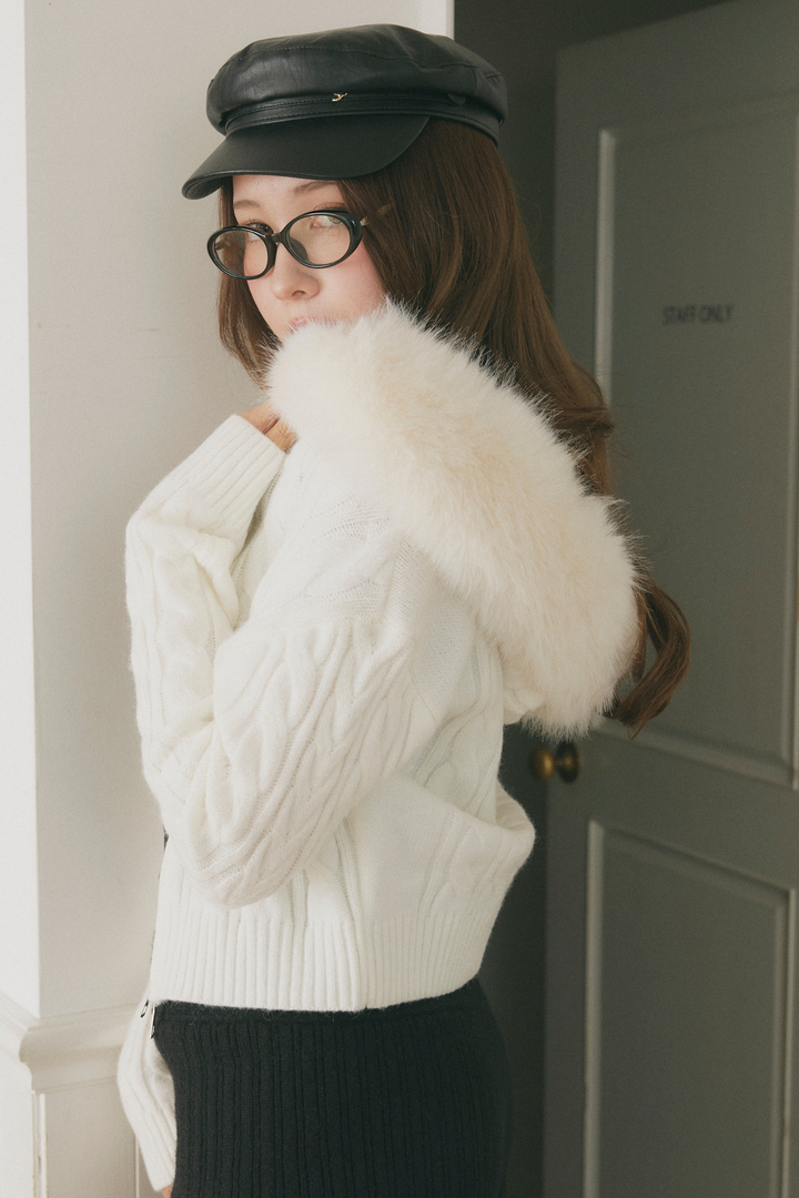 ファーフードパーカー