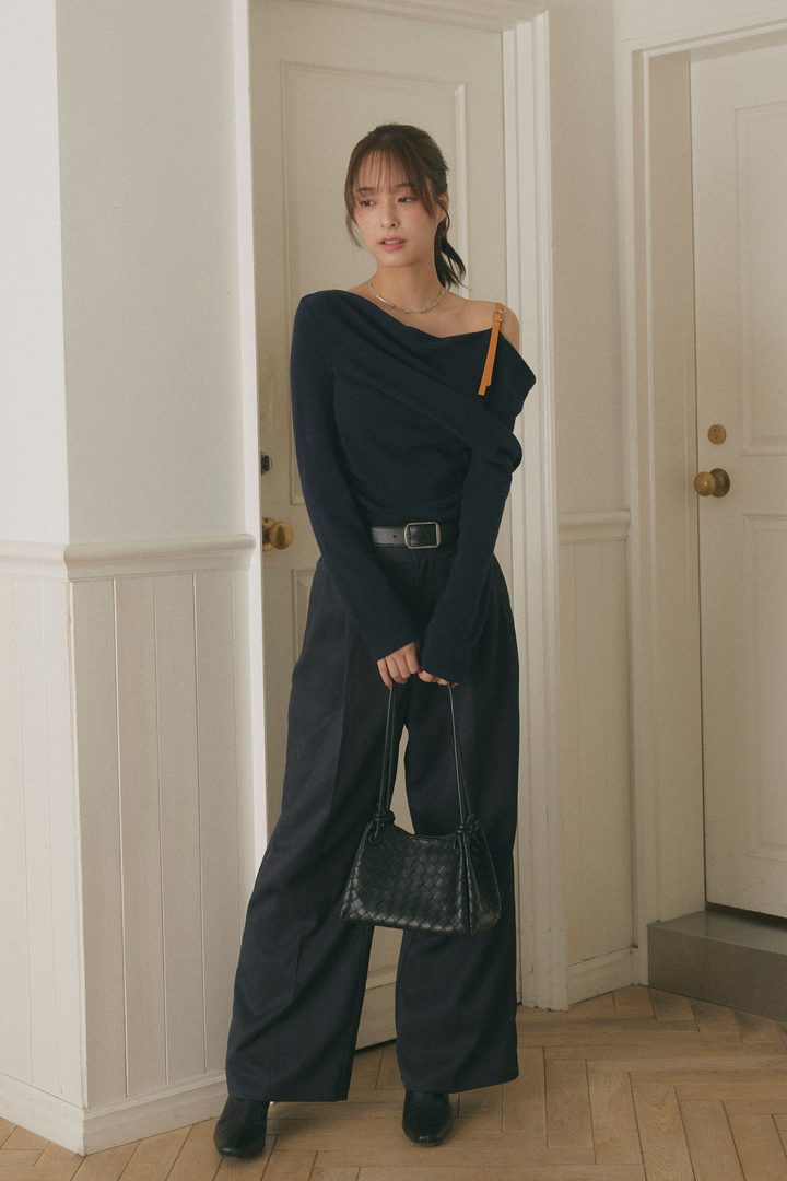 レザーベルトワンショルニット