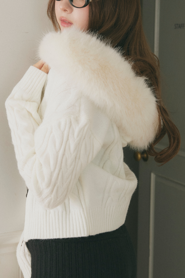 ファーフードパーカー