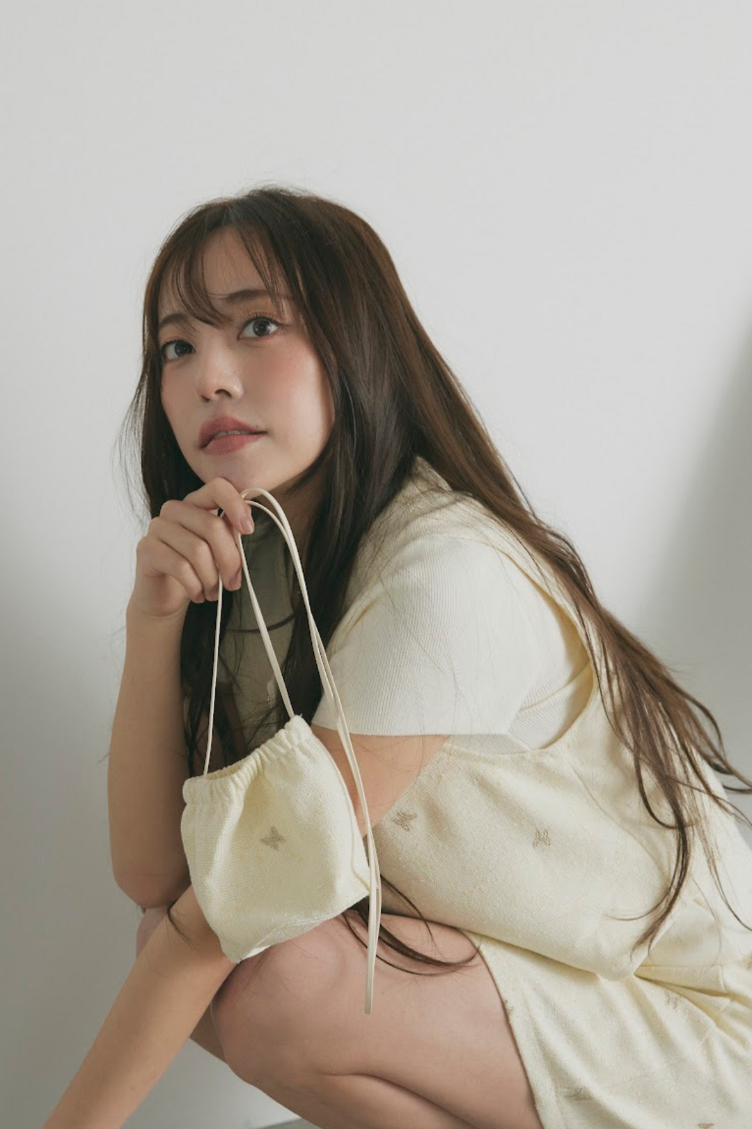 ジレセットアップ ＆ コンパクトTシャツ（ポーチ付）4点SET