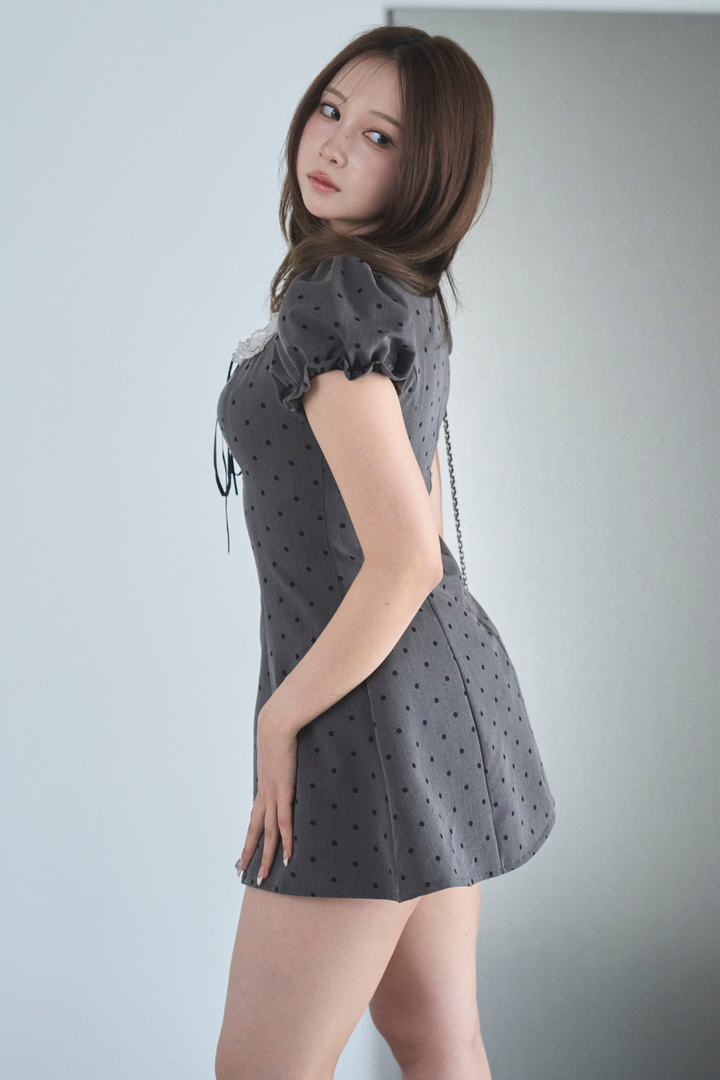 スクエアネックドットリボンワンピース