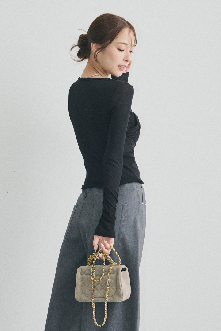 ドレープトップス