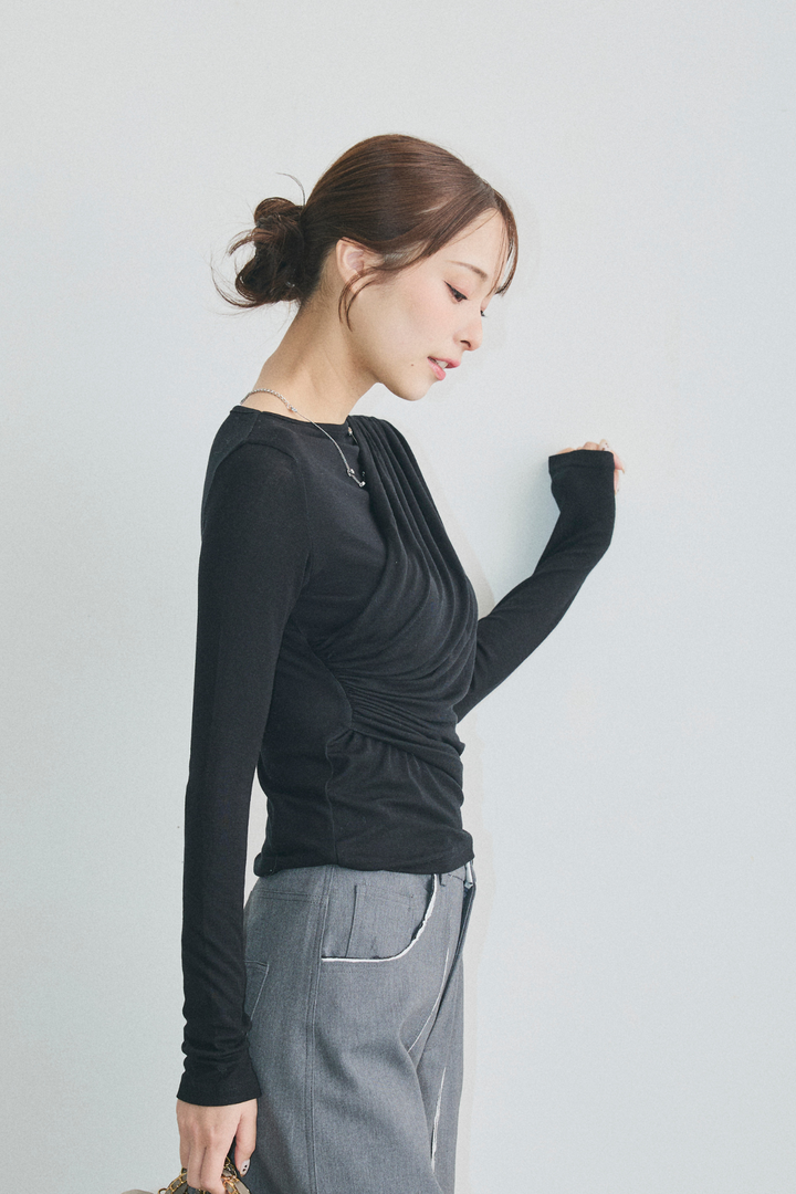 ドレープトップス