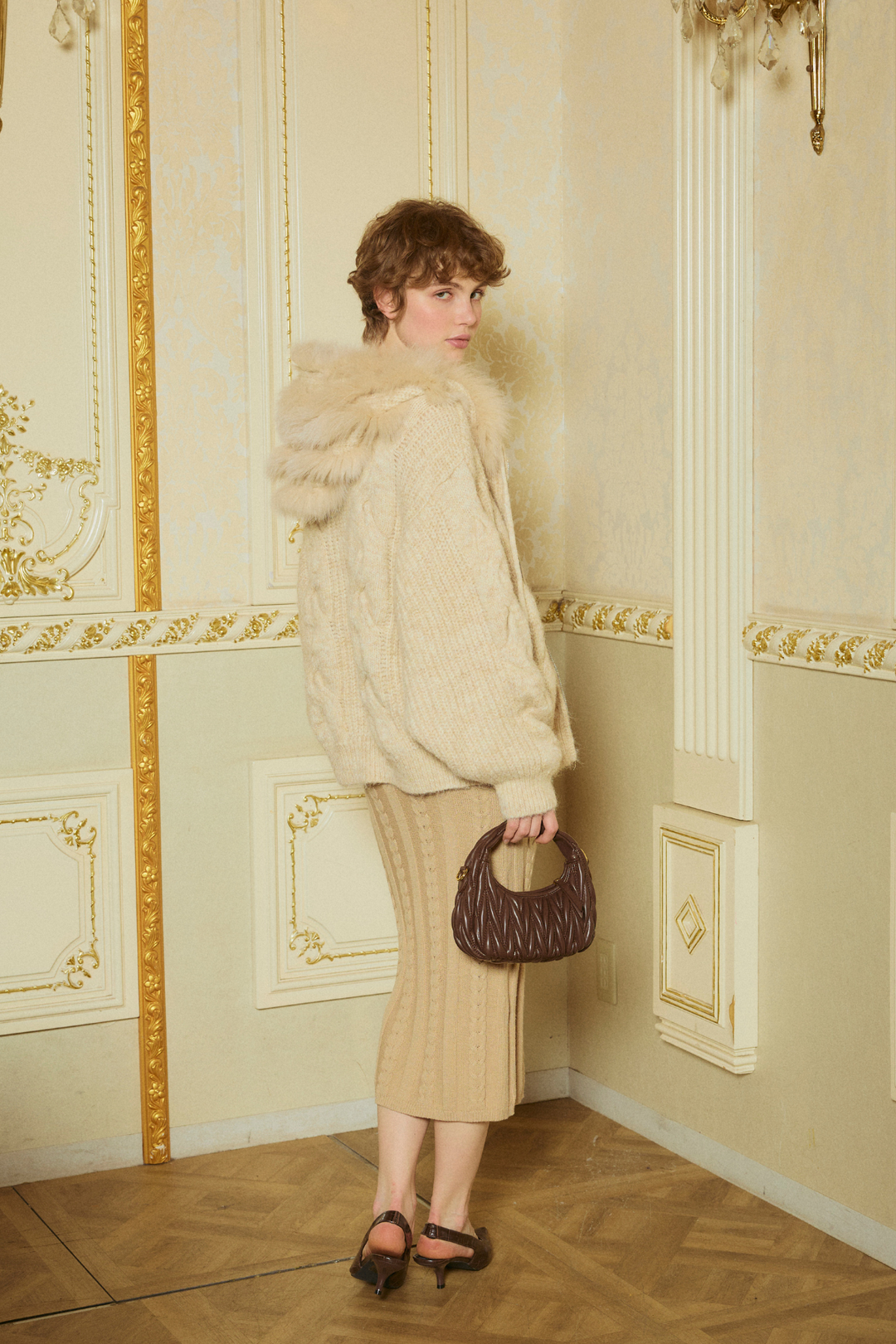 ファーフーディニット