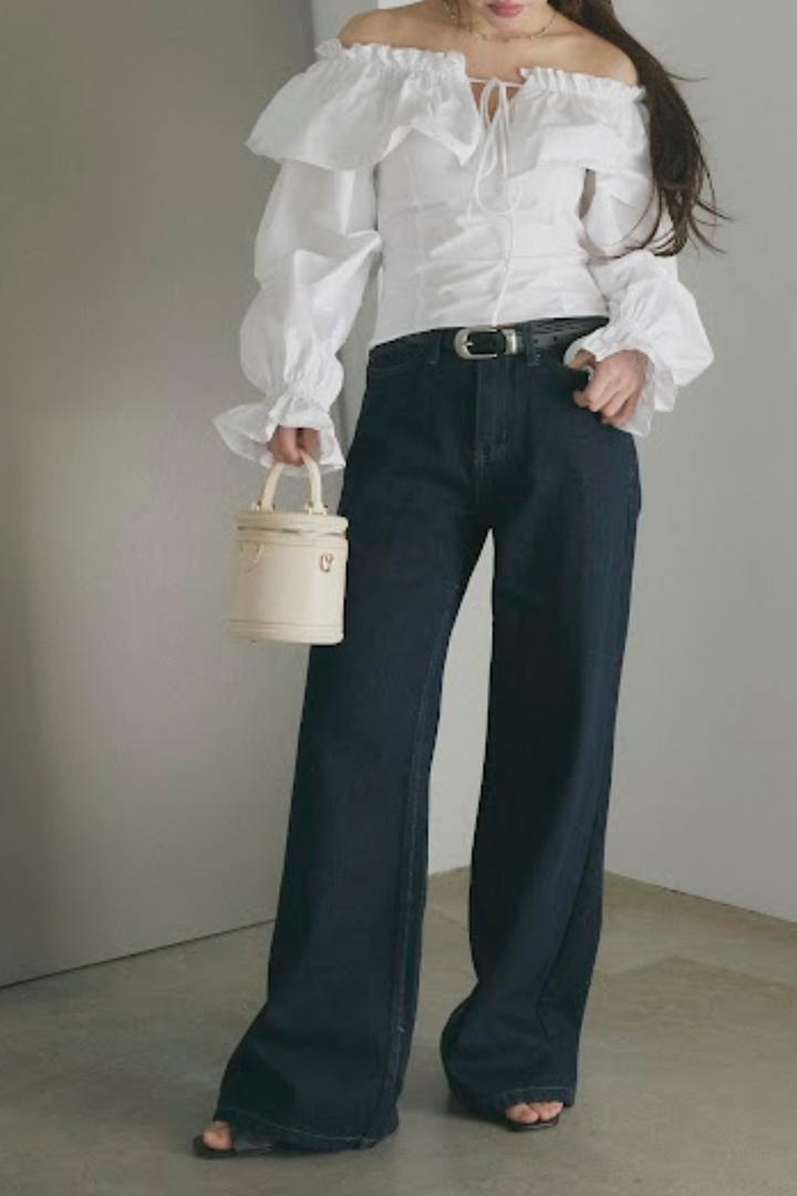 インディゴストレートデニムパンツ（ベルト付き）