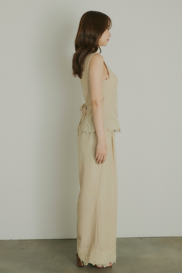 ヘムレーストップス×ワイドパンツ