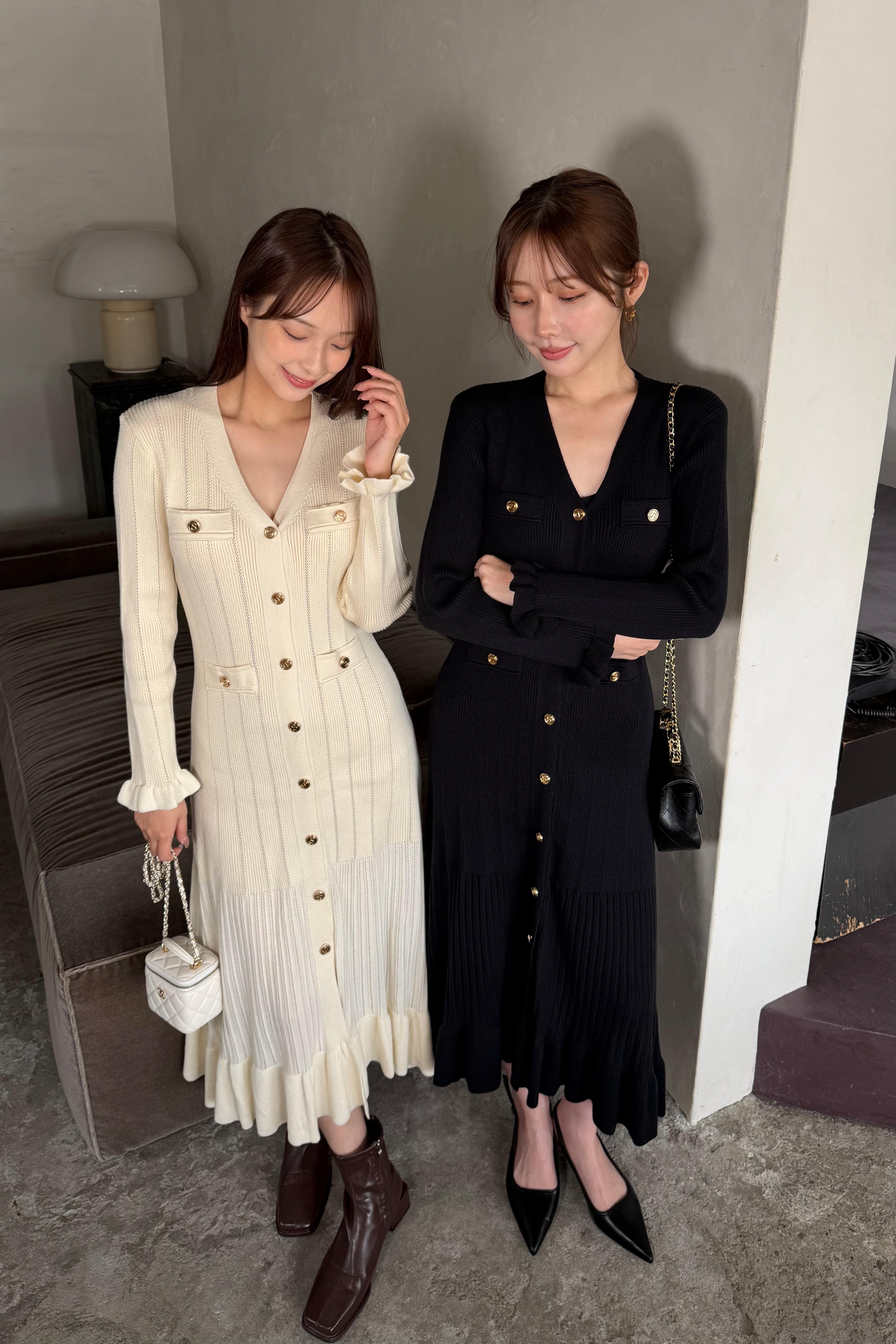 Vネックフリルリブニットワンピース – maison-nua_shop