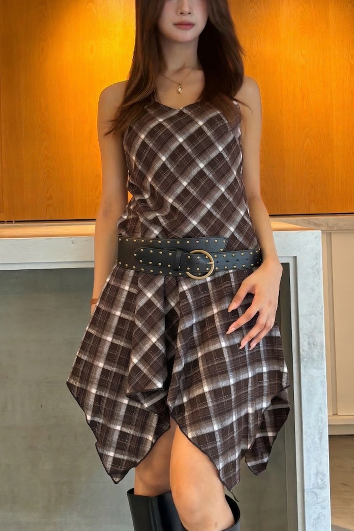 Checked dress with a belt