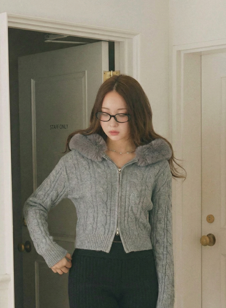 ファーフードパーカー