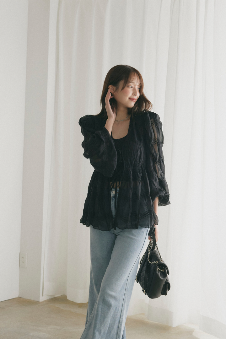 シャーリングシアーボリュームスリーブブラウス