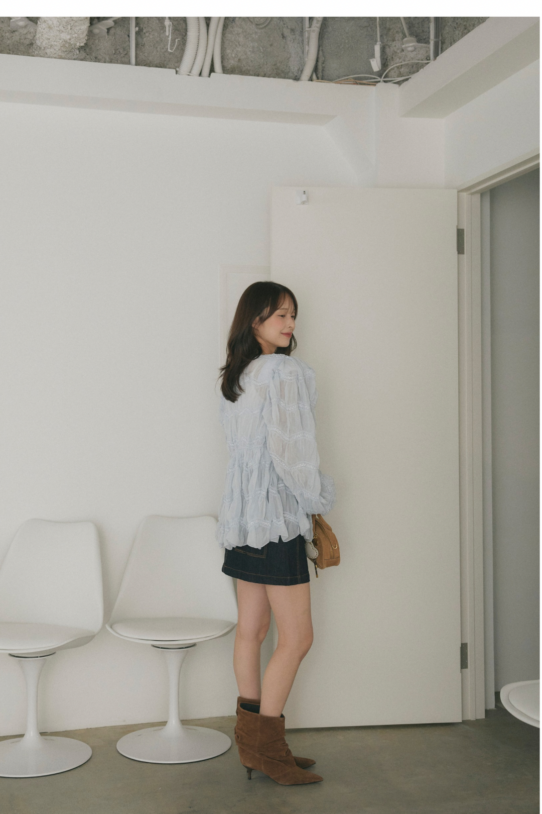 シャーリングシアーボリュームスリーブブラウス