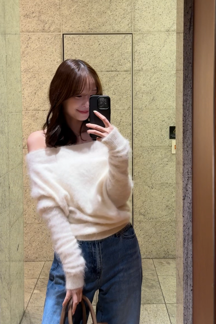 ウールシャギーオフショルニット